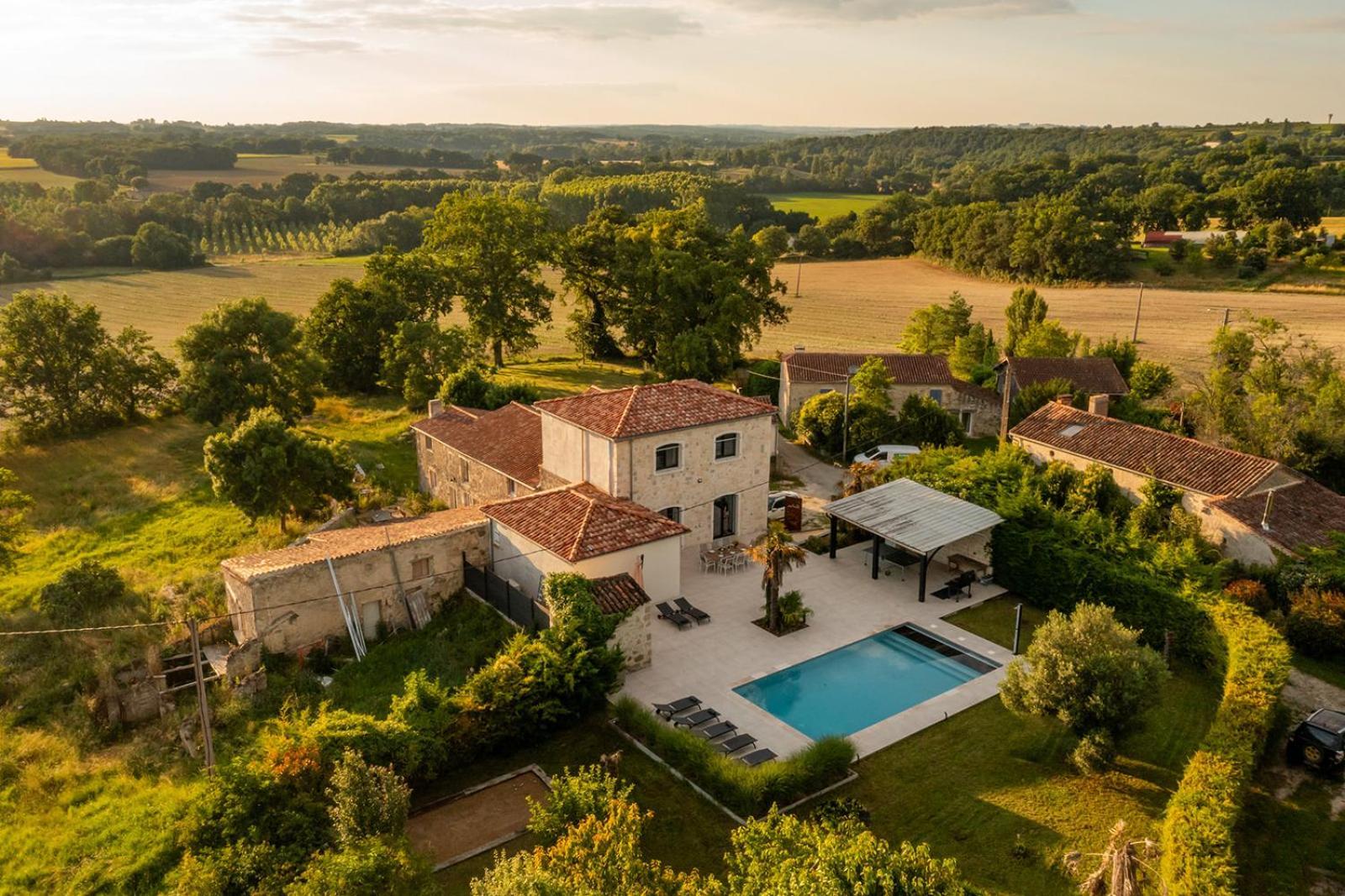 Villa Au Petit Bonheur Avec Clim - Hameau Au Calme - Piscine Chauffee - Petanque Moncrabeau ภายนอก รูปภาพ